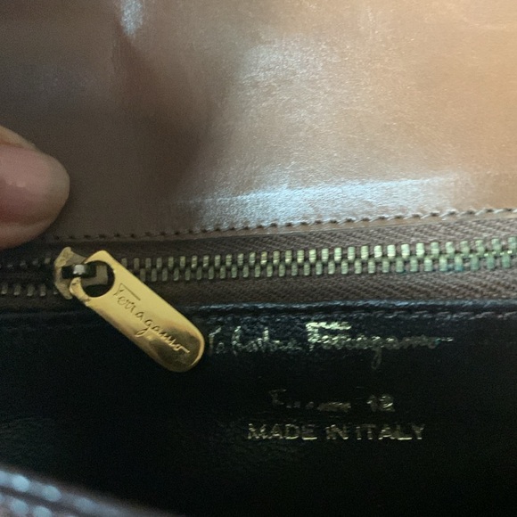 Vintage Salvatore Ferragamo Leather Shoulder Bag - Picture 3 of 6